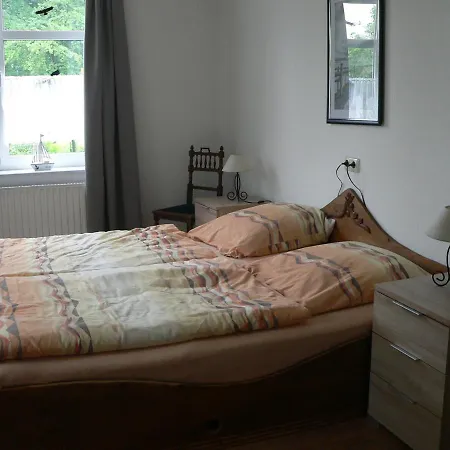 Apartment Zum Gruenen Holz Bohlenbergerfeld