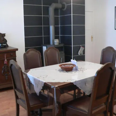 Apartman Zum Gruenen Holz